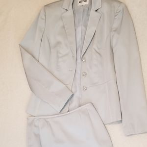 Kasper 2Pc Skirt Suit